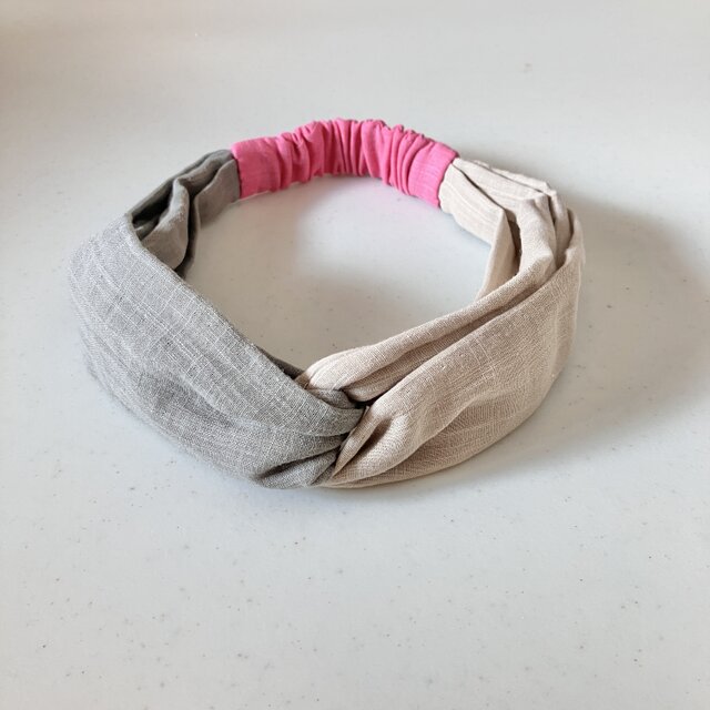 ふわふわスラブダブルガーゼのヘアバンド　サンドベージュ×ストーングレー×ホットピンク