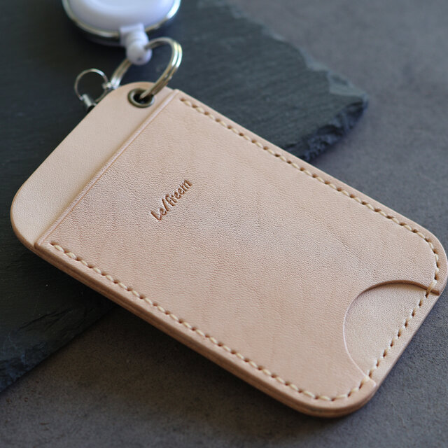 ICパスケース LF-054 ヌメ革ALL 牛革 生成り レザー リール付き