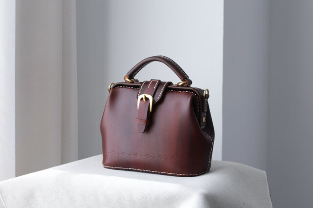 20%OFF!！がま口バッグ 手作りのレザーショルダーバッグレディース手