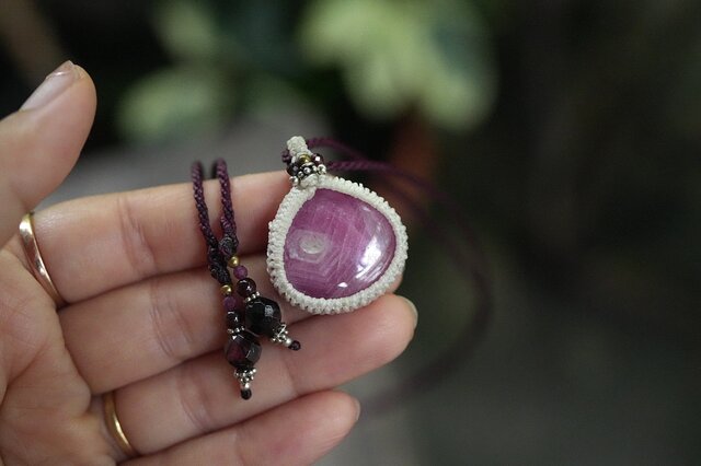 『理姫』サファイアのマクラメペンダントネックレス 理姫』サファイアのマクラメペンダントネックレス 六芒星水晶