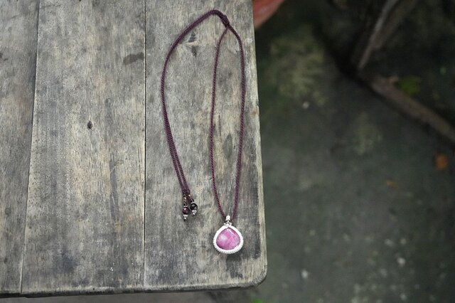 六角形コランダムアートピンクサファイア マクラメネックレス1682