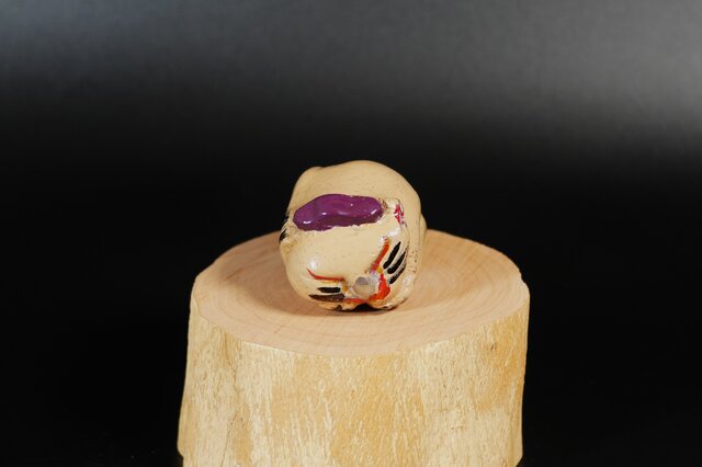 眠りネコ 置物 半睡 猫 うたた寝 ネコ 眠り猫 彩色 陶器 花鳥文(説明書