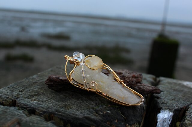 ゴールデンヒーラーレムリアンクォーツ 祈り、贈り物、祝福、愛、平和