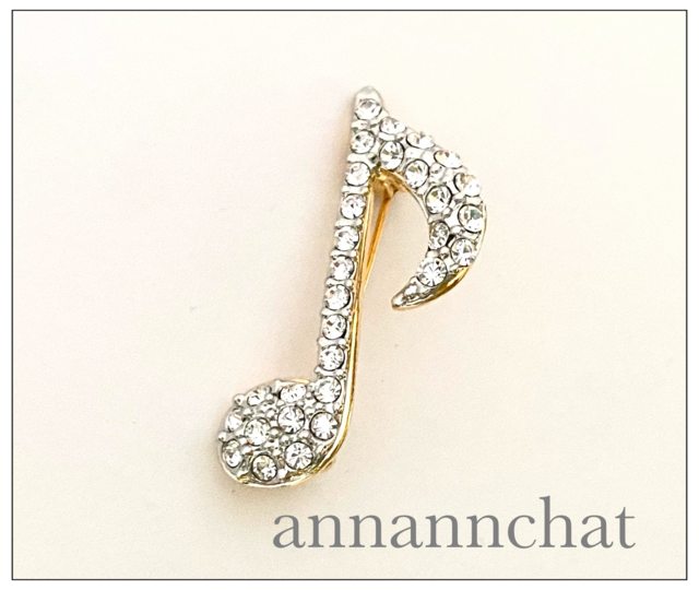 80s 当時物　アルゼンチン代表　トルビオン社製　フロッキー ビンテージ ラインストーン 八分音符 音楽 ブローチ】1980年代