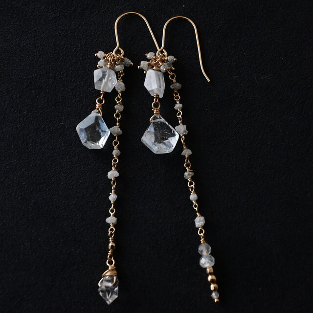 【再販】原石ダイヤ・ジルコン・ホワイトトパーズのロングピアスA・イヤリング変更可