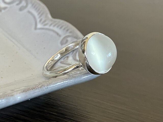 聖夜の猫目之月石 ムーンストーン(キャッツアイ）・リング（silver925
