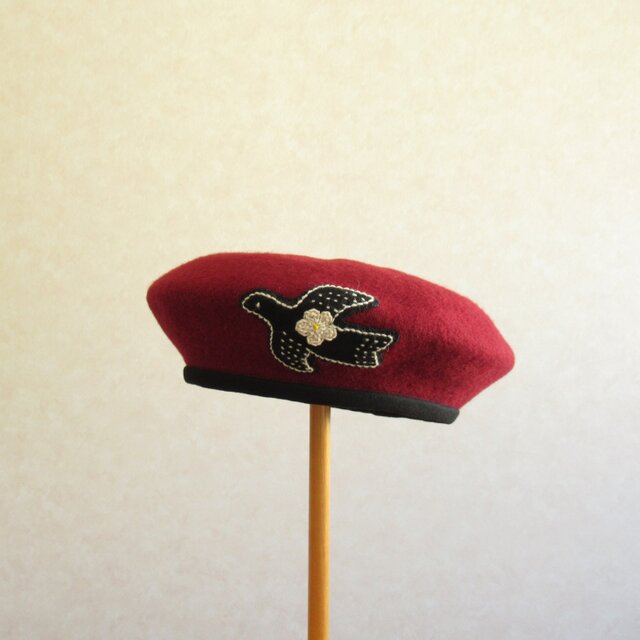 鳥さんアップリケのウールベレー　バーガンディ