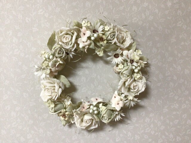 薔薇リース(布花) | iichi 日々の暮らしを心地よくする