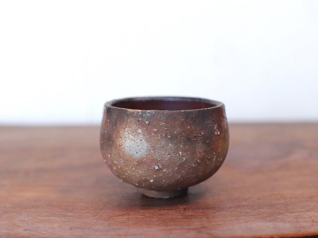 備前焼 ぐい呑み gi-038 | iichi 日々の暮らしを心地よくする