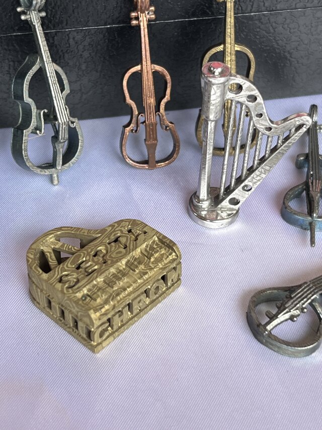 音楽の調べを胸に刻む、オーダーネームピアノネックレス