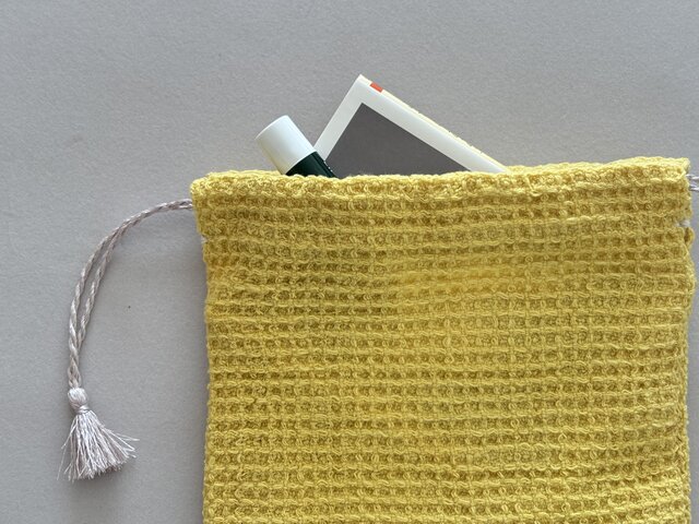 ✳︎ハンドメイド✳︎大きめ巾着✳︎花柄ワッフル生地 ベージュ オムツ