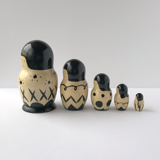 おかっぱモノトーンマトリョーシカ ＊大 | iichi 日々の暮らしを