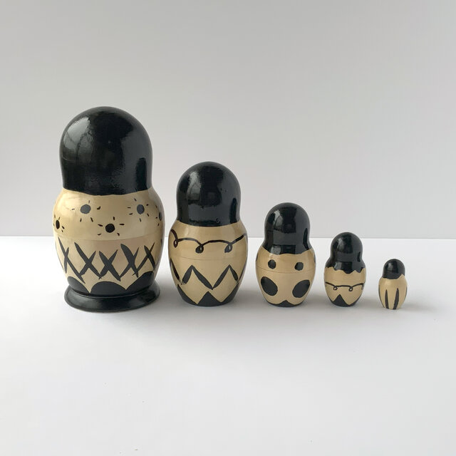 おかっぱモノトーンマトリョーシカ ＊大 | iichi 日々の暮らしを