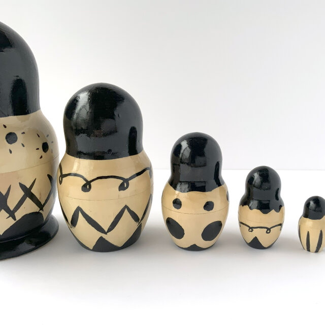 おかっぱモノトーンマトリョーシカ ＊大 | iichi 日々の暮らしを