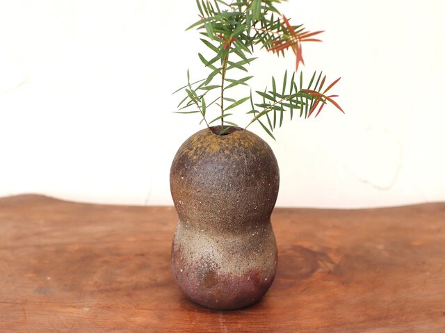 備前焼 花入れ h3-123 | iichi 日々の暮らしを心地よくする