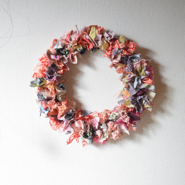 古布のリース | iichi 日々の暮らしを心地よくするハンドメイド