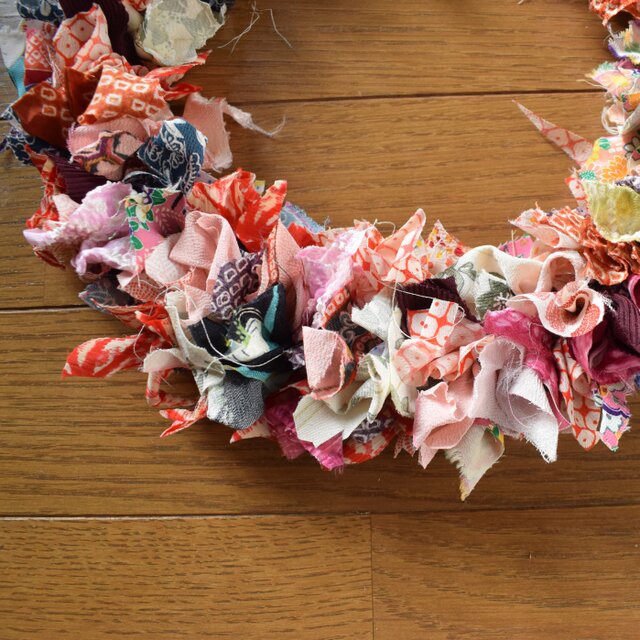 古布のリース | iichi 日々の暮らしを心地よくするハンドメイド