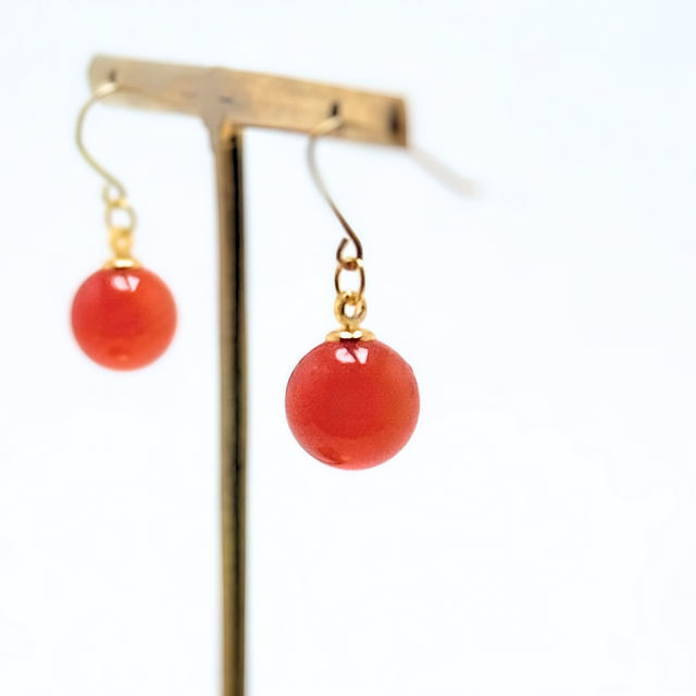 ラス1 8mm シンプル レッドアゲート/赤瑪瑙  K18 天然石ピアス - ベリーL