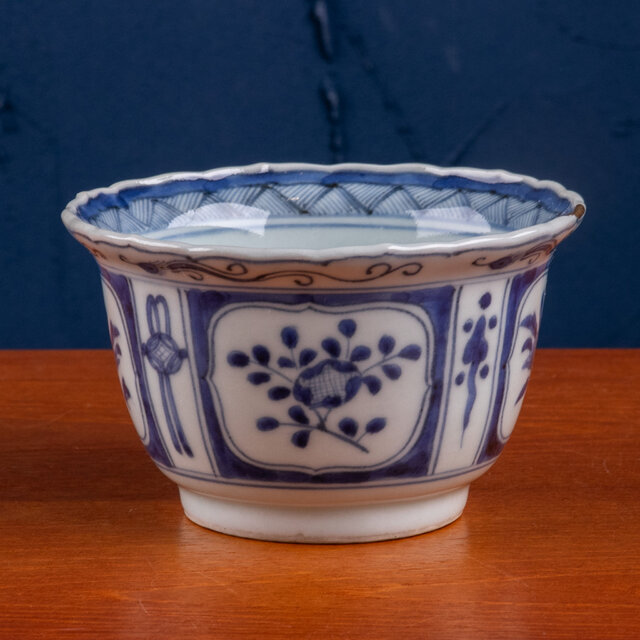 染付 八角鉢 [草花文絵] 小鉢 盛り皿 飾り皿 深鉢 器 和食器
