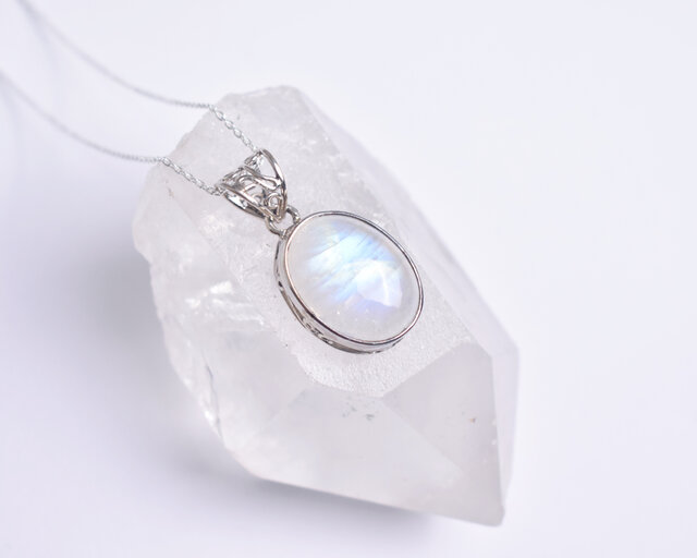 レインボームーンストーン ペンダントトップ　シルバー925 レインボームーンストーン ペンダントトップ シルバー925（sv