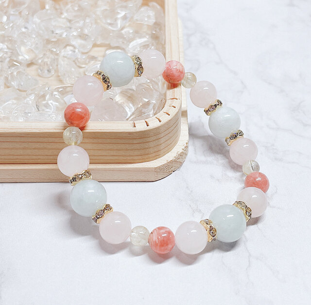 婚約中の方へ◎結婚の計画をスムーズに進める アクアマリン ローズ