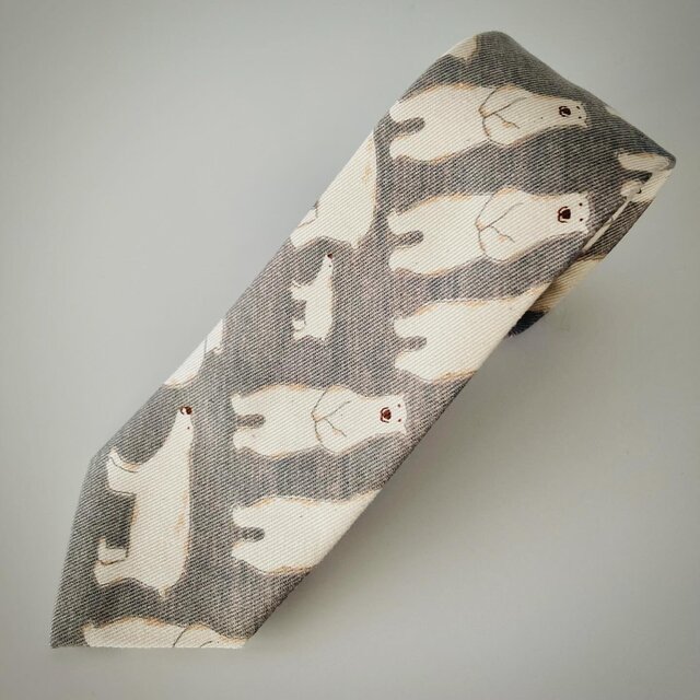 シロクマ柄ネクタイ(グレー)