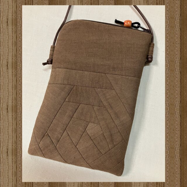 スマホショルダー　24K9 柿渋染め バラのパッチワーク