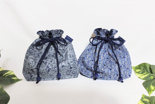 【在庫ページ】ハンドメイド　リバティ　巾着袋　小 リバティアバサンスポットの巾着袋 | iichi 日々の暮らしを心地よく