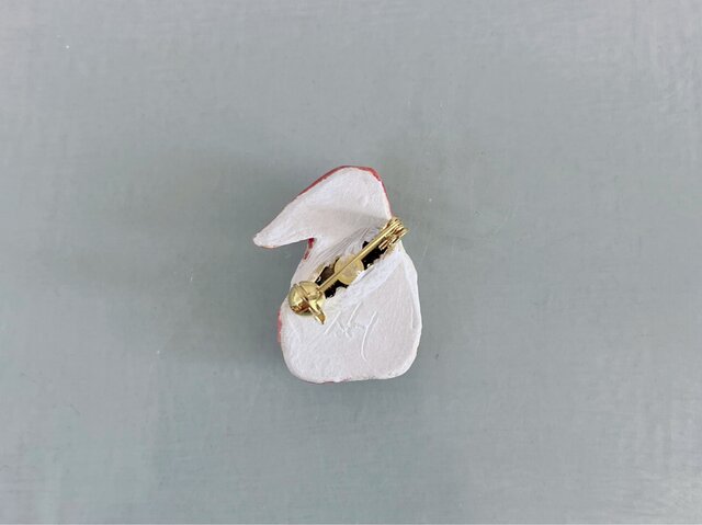 妖精トムテ［陶器ブローチ］ | iichi 日々の暮らしを心地よくする