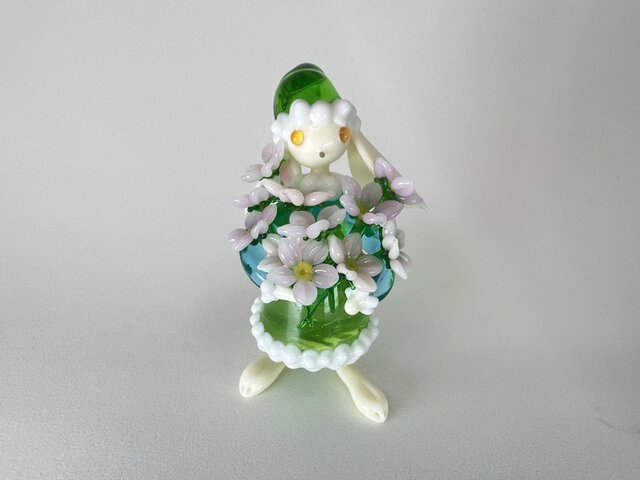 ガラスのうさぎ（緑ブーケ） | iichi 日々の暮らしを心地よくする
