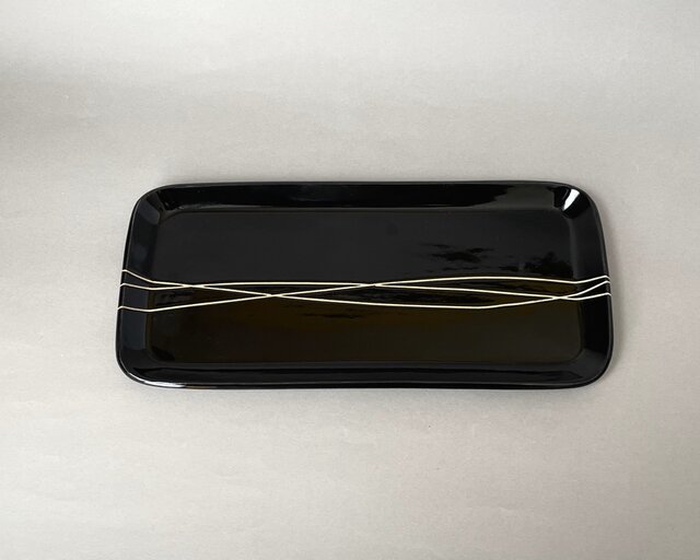 長皿 (中) 黒 black / ライン line | iichi 日々の暮らしを心地よく