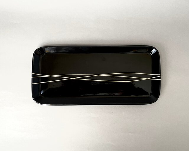 ♣【パーティー・ディスプレイ長皿】♥ビックリ超長い約３３cm【黒御影風長皿】２皿 長皿 (中) 黒 black / ライン line | iichi 日々の暮らしを