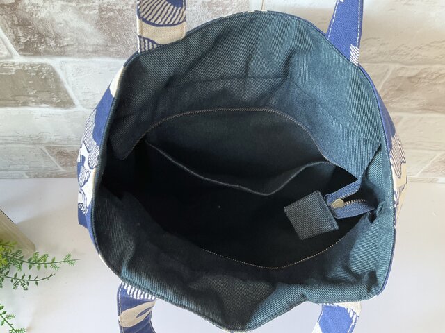 ファスナー付きMサイズ】北欧大花柄 綿麻グラニーバッグ ネイビー