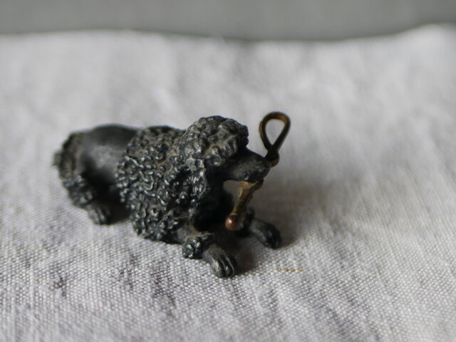 ヴィエナブロンズ プードル アンティーク アンティークのある