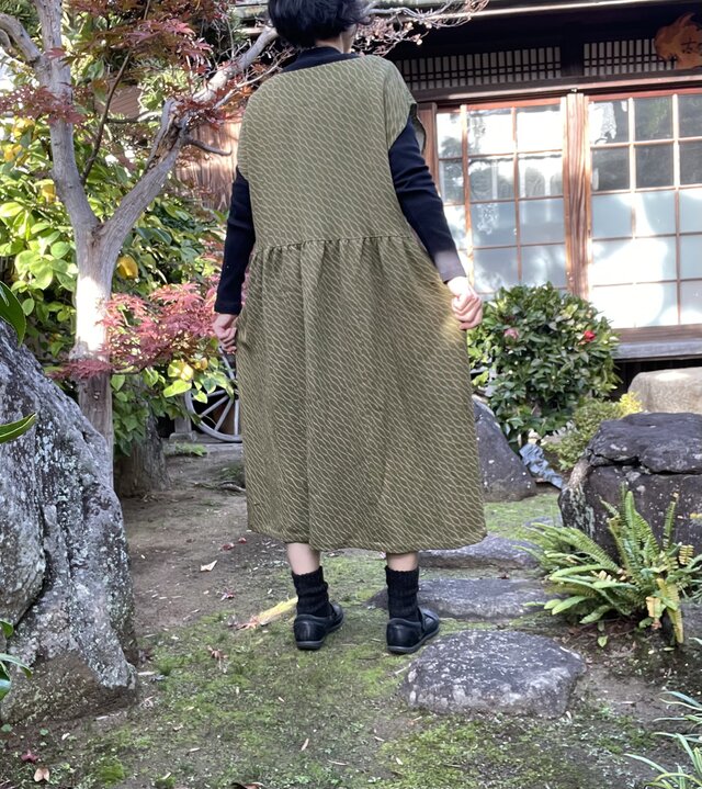 着物リメイク】縮緬のワンピース/フレンチスリーブ/絹 | iichi 日々の