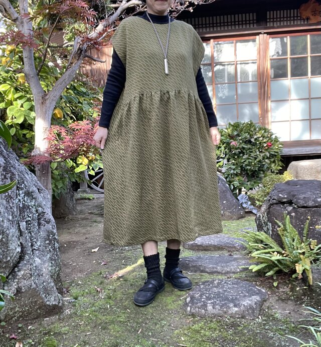 【着物リメイク】縮緬のワンピース/フレンチスリーブ/絹