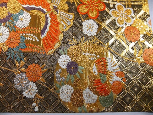 16)2100】52cm/鴛鴦花蝶丸文様/テーブルセンター/和風/帯リメイク/日本