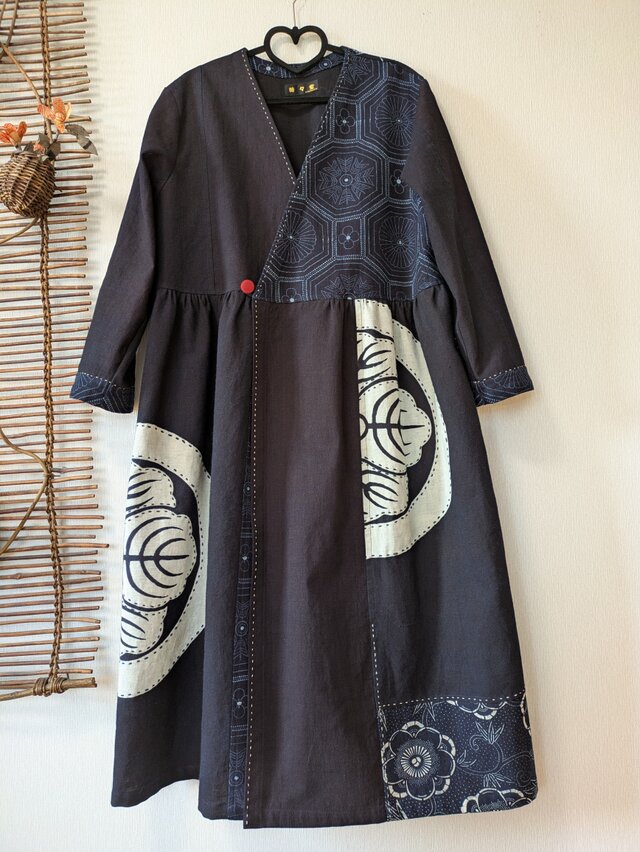 着物リメイク　ワンピースコート　ベージュ系1１号　丈110cm 着物リメイク ワンピースコート - 着物リメイク「和光」 | minne