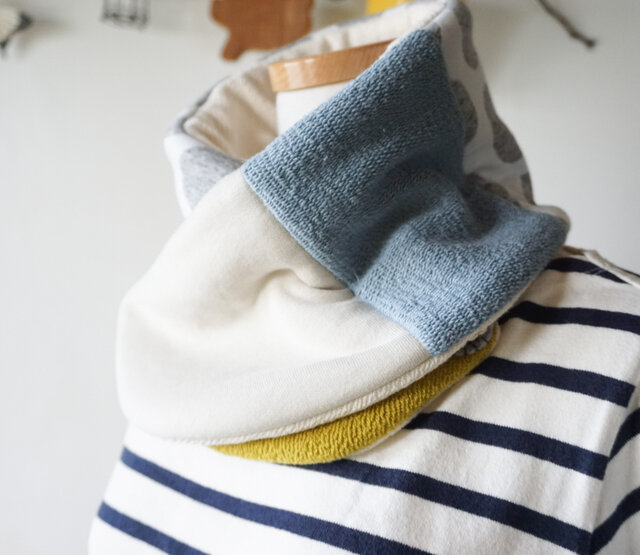 切り替えスヌード風ネックウォーマー（ドット柄） | iichi 日々の  