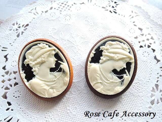 1386）素敵なアクリルカメオ『美しい貴婦人』 高品質日本製☆木枠