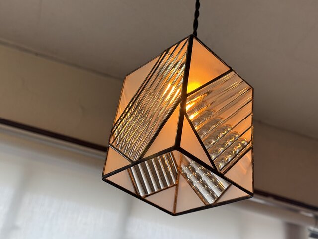 stripe ストライプの透け感が素敵なペンダントライト | iichi 日々の
