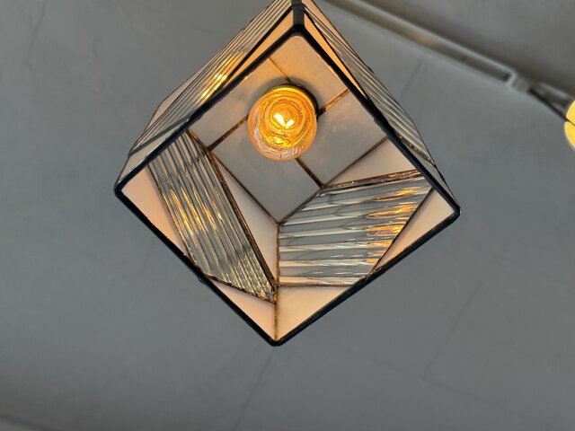 stripe ストライプの透け感が素敵なペンダントライト | iichi 日々の