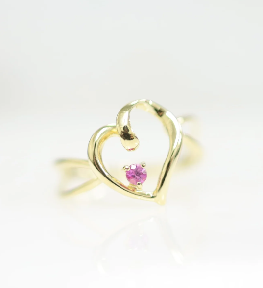 王女のハート　K18リング　ルビー