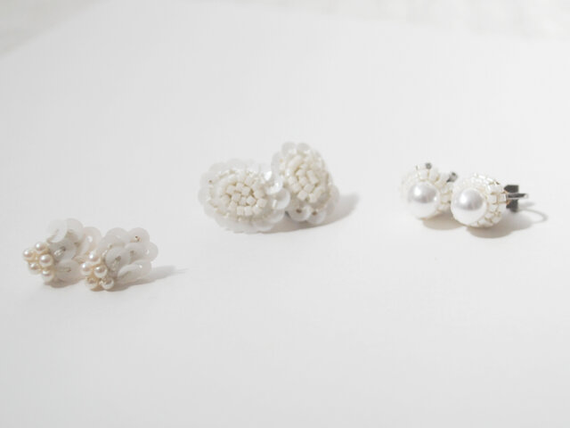 お花ピアス♡ホワイト flower white2 白い花 No.4 ピアス ＜イヤリング交換可