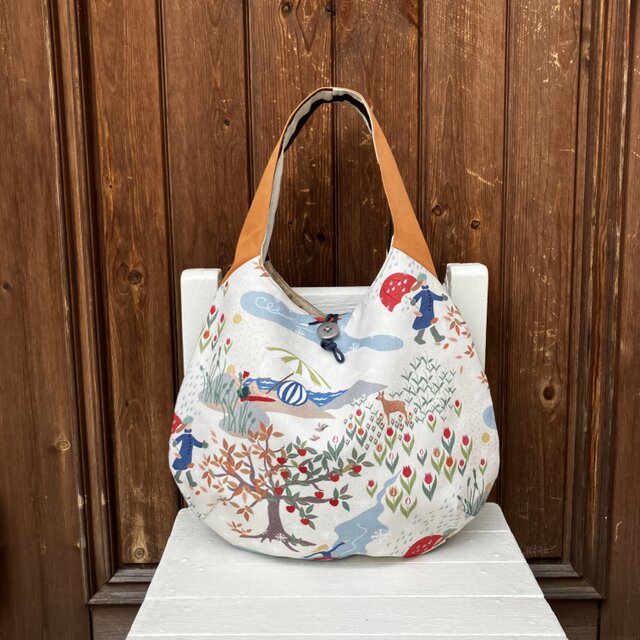 たまご型バッグ　ワンハンド ル　北欧の物語