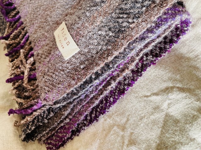 シルク手織りマフラー(ヘリーンボーン柄) *purple& Mouse Grey シルク手織りマフラー(ヘリーンボーン柄) *purple& Mouse Grey