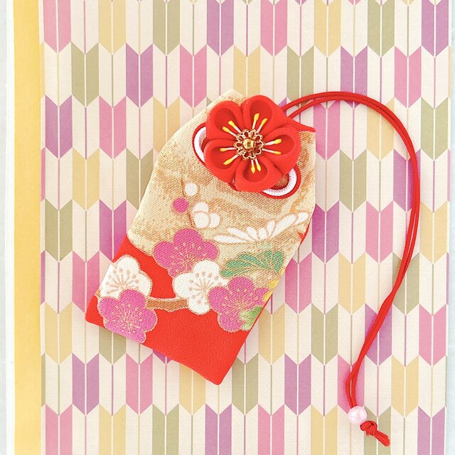 紅白梅｜梅のお守り袋（縁起物・つまみ細工／元巫女が仕立てる