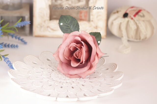 モーブピンクの薔薇と葉っぱの髪飾り Uピン フローレス フラメンコ