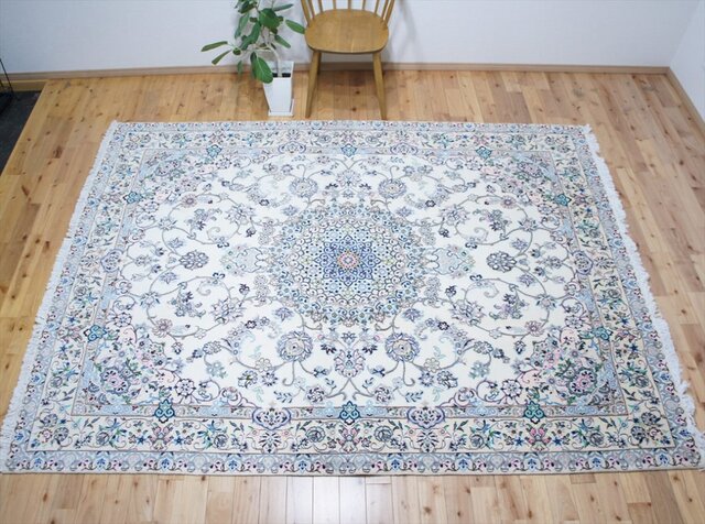 ペルシャ絨毯ナイン産 アイボリー 255×197cm 9Laノーラ 手織り