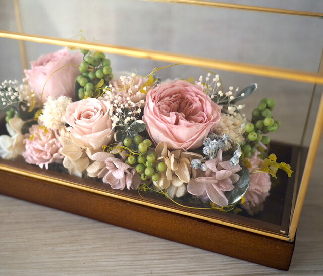 上品なアンティークピンクのアレンジメント -Iron gold (L)- | iichi